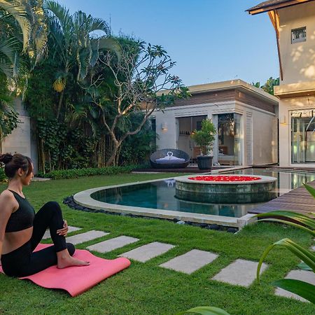 Luxury - Villa K - Central Seminyak Экстерьер фото