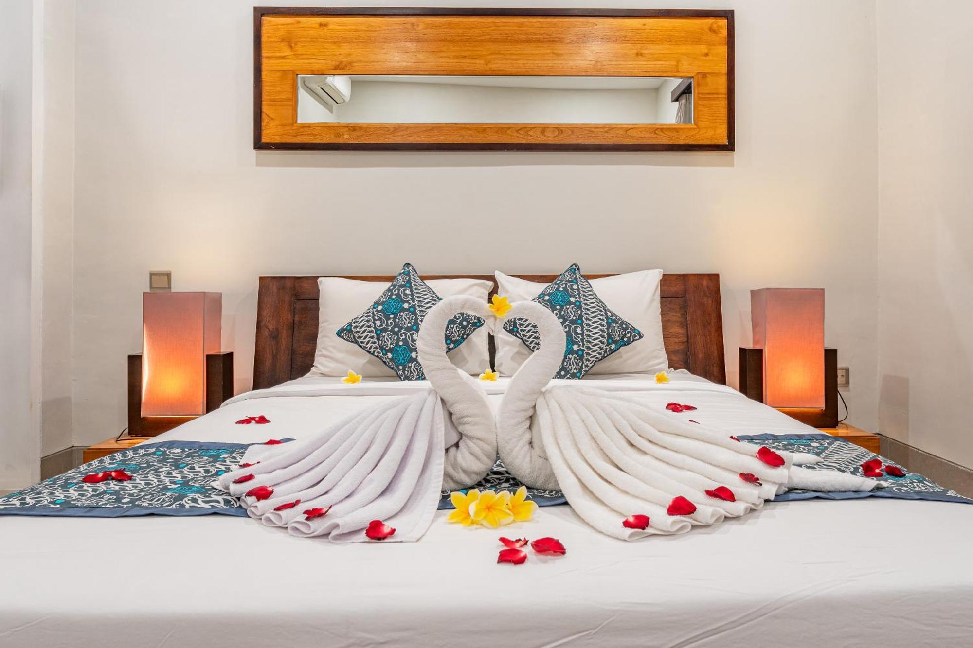 Luxury - Villa K - Central Seminyak Экстерьер фото