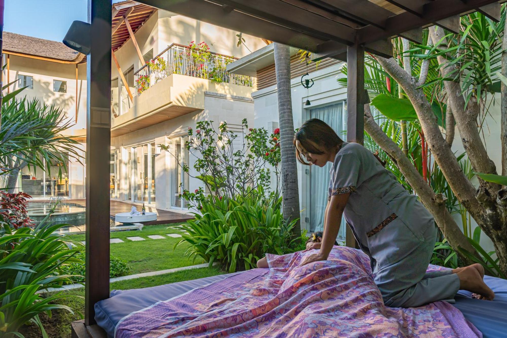 Luxury - Villa K - Central Seminyak Экстерьер фото