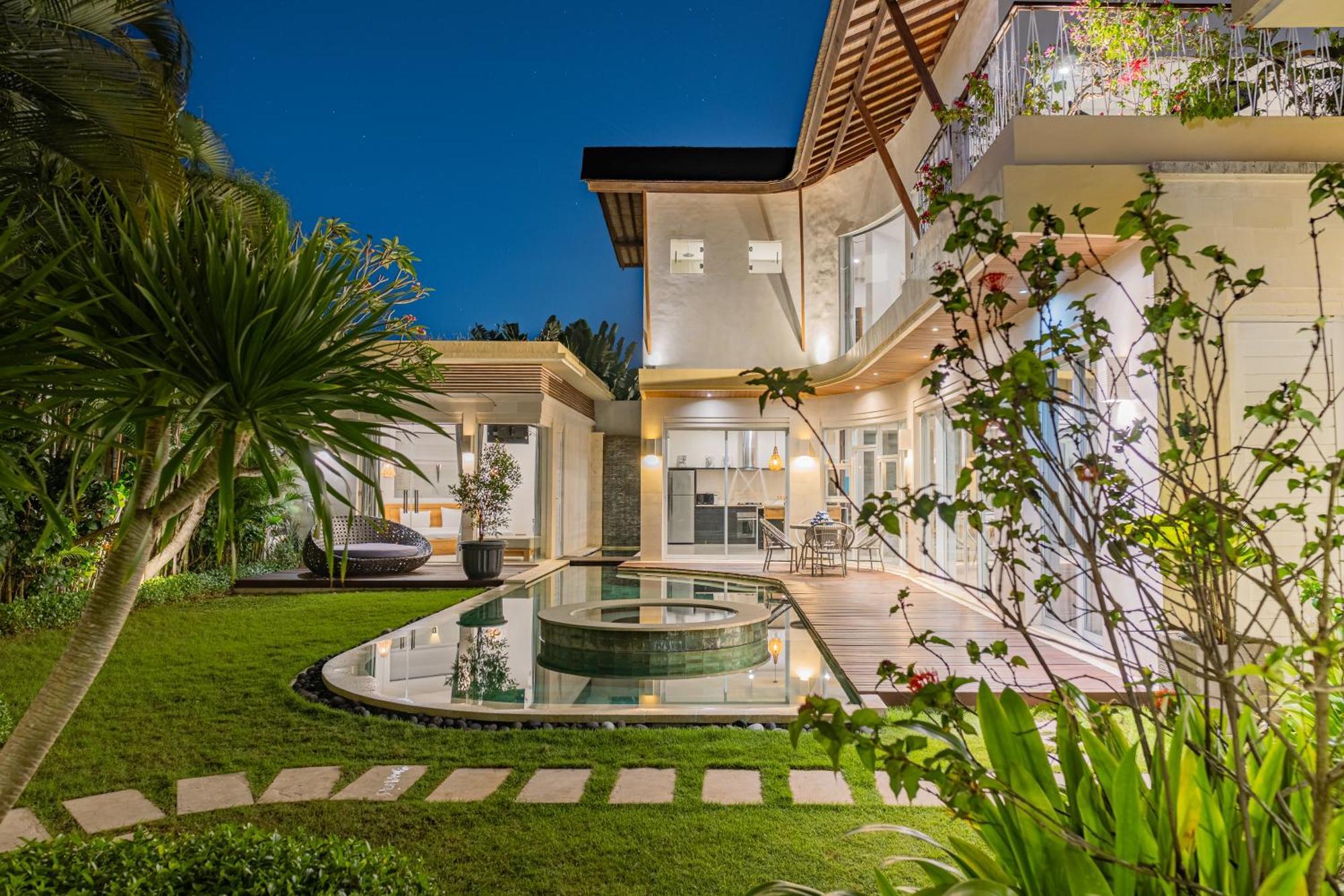 Luxury - Villa K - Central Seminyak Экстерьер фото